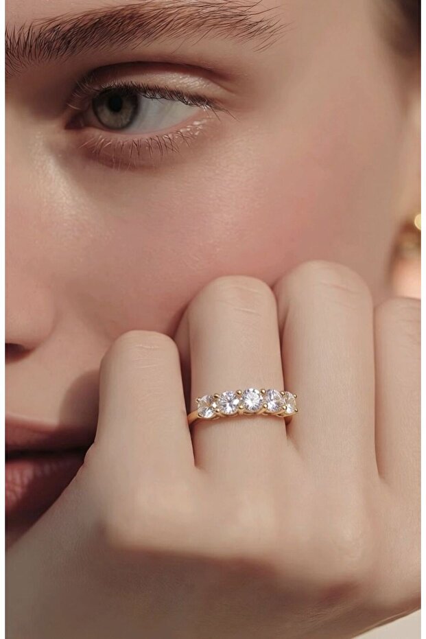 Number 6-7-8 Zircon Stone Patterned Ring