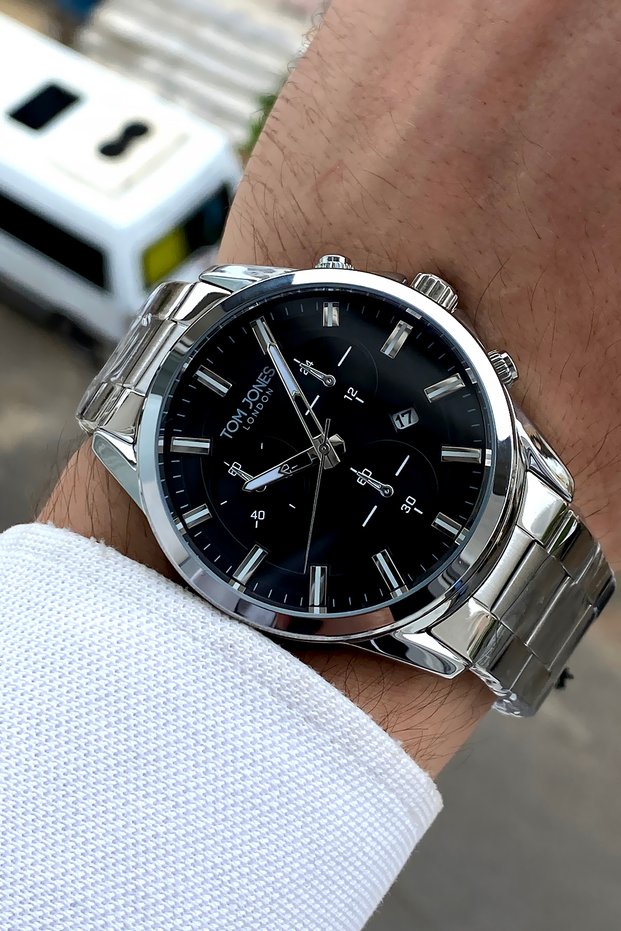 Original 2 Year Warranty Men's Wristwatch Steel Band 3 Atm Water Resistant