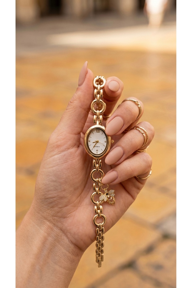 Women's Steel Watch Gold Color Butterfly Charm Gold Stone Old Money Vintage Luxury Elegant Stylish Women's Wristwatch 2026