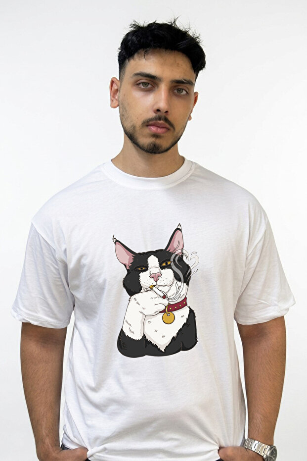 تي شيرت أبيض كبير الحجم مطبوع بتصميم Smoking Cat