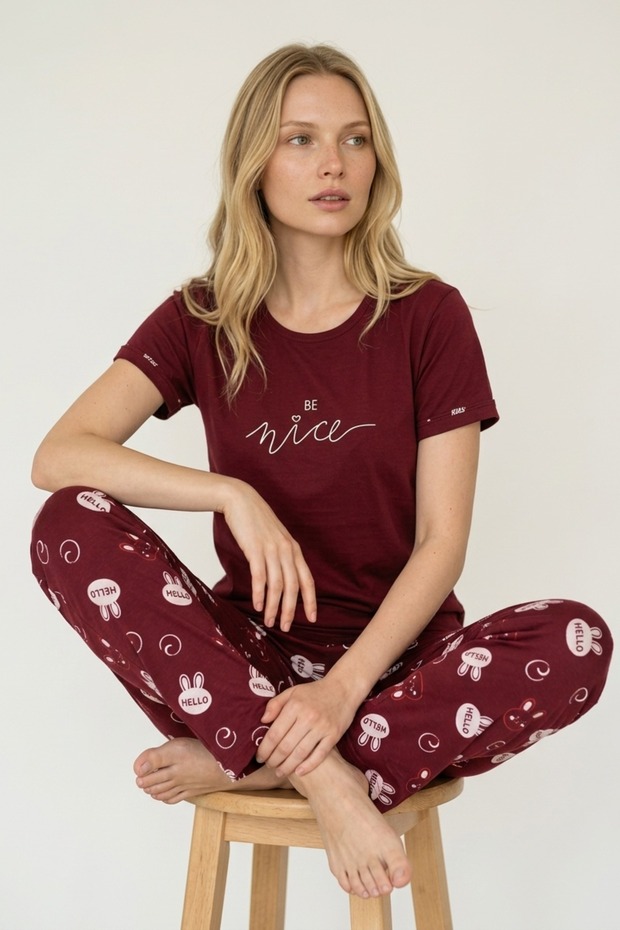 Women's Burgundy Figured Crew Neck Short Sleeve Pajama Set