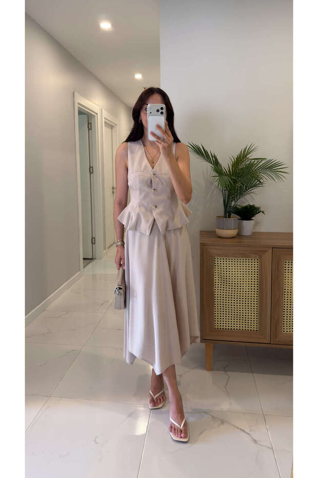Jales Stone Vest Skirt Set
