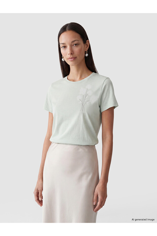 Lcw Everyday Turquoise Crew Neck Floral Embroidered Women's T-Shirt