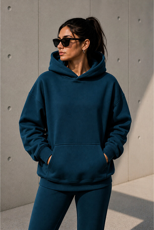 Women's Winter Oversize Hooded Sweatshirt