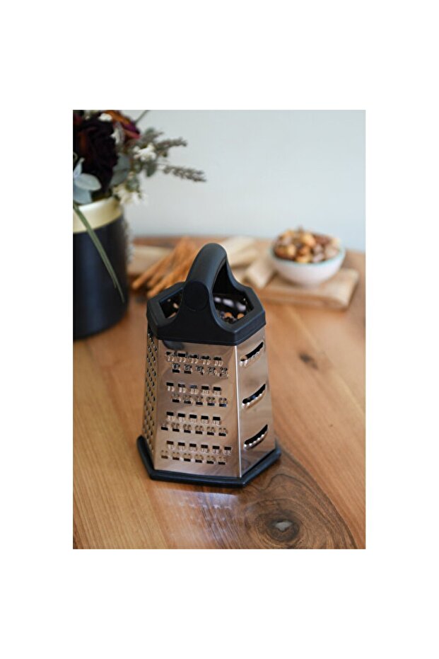Stainless Steel Metal Hand Grater, Practical and Durable Kitchen Tool