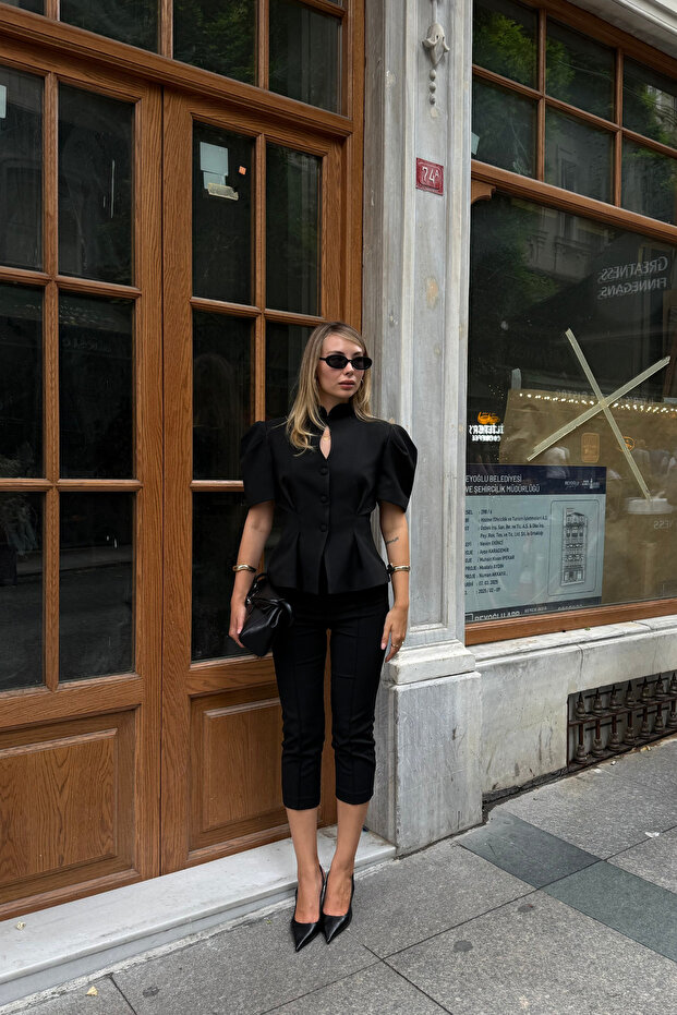Pleated Waist Short-Sleeved Jacket