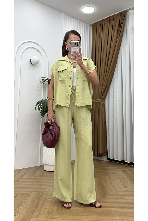 طقم تنسل بدون أكمام