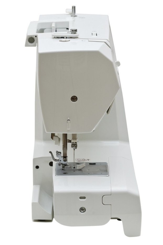 Mașină de cusut MC90C