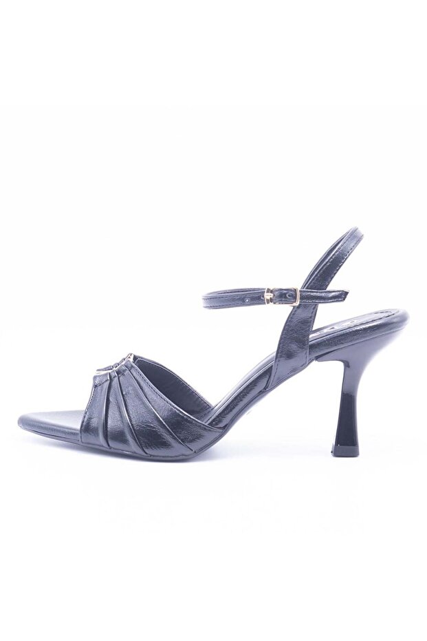 صندل نسائي من أندرونز 554-05SR