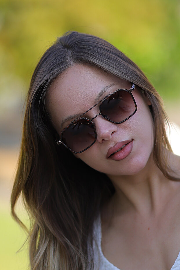 Bh 9623 C02 Women's Sunglasses