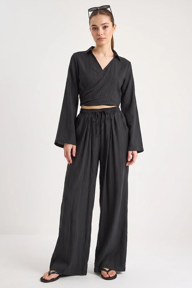 Women's V-Neck Tie-Detail Blouse with Pocket and Elastic Waist Loose Trousers Black Set