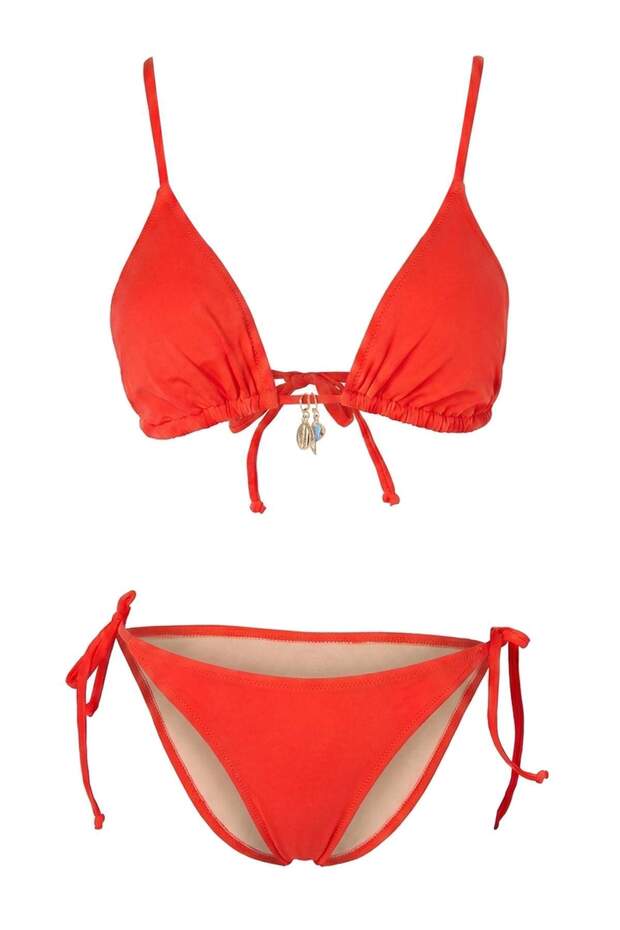 Kırmızı Üçgen Kaplı Charm Aksesuarlı Normal Bel Regular Bikini Takımı TBESS26BT00100 - 5