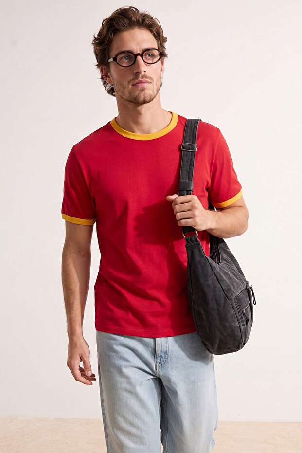 Kırmızı Düşük Omuz Regular Kalıp Şerit Detaylı %100 Pamuk T-Shirt TMNSS26TS00078 - 4