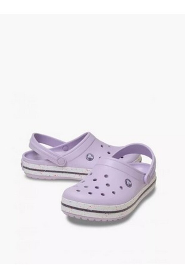 أحذية Crocband ذات شريط مبقع