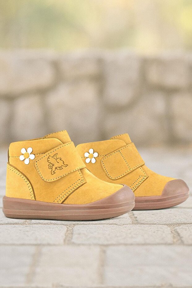 Yoohoo Genuine Leather Yellow Velcro Daisy Detailed Unisex Baby Boots