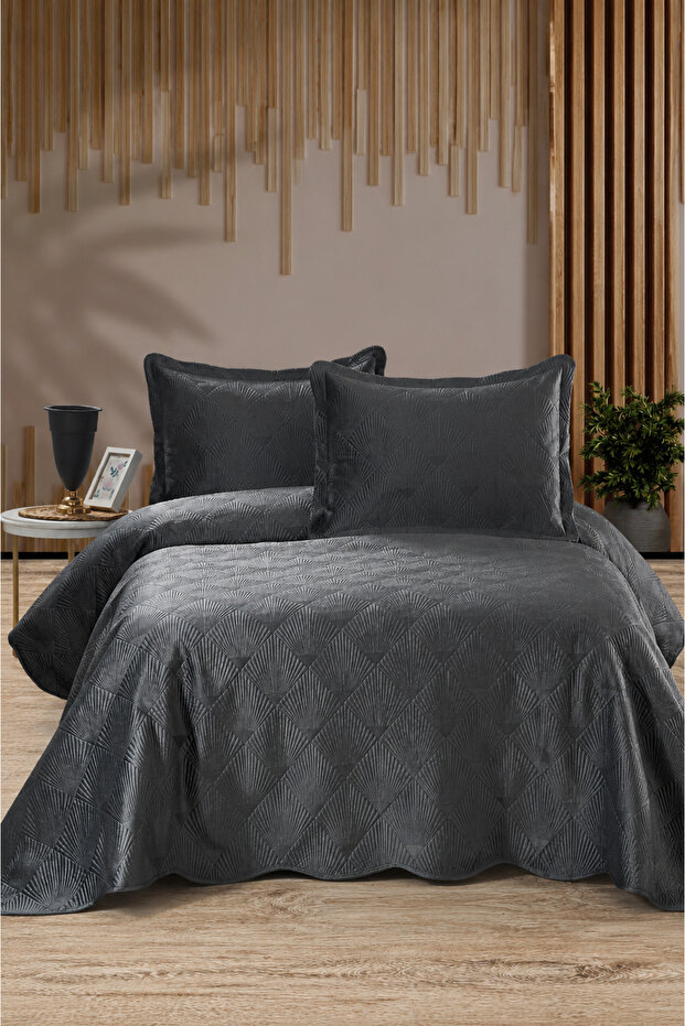 Arzen Embroidered Velvet Double Bedspread Set - 250X260 cm