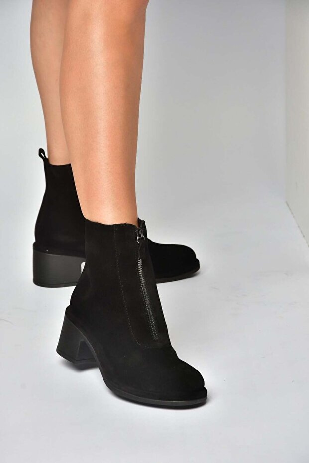 Z555671002 Black Genuine Leather Suede Thick Heeled Women's Boots