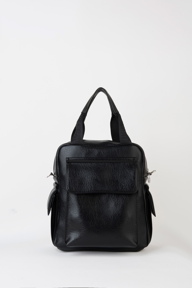 Women's Swan Black Multi-Pocket Zippered & Flap Adjustable Strap Travel & Daily Backpack