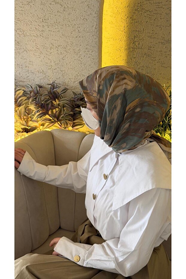 وشاح قطني ناعم بنمط لارا - عشبي