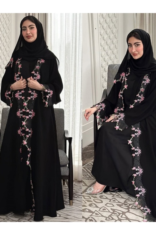 عباءة أنيقة مطرزة بالزهور ومزينة بالتطريز على شكل رقعة، مفتوحة من الأمام (بدون حجاب)