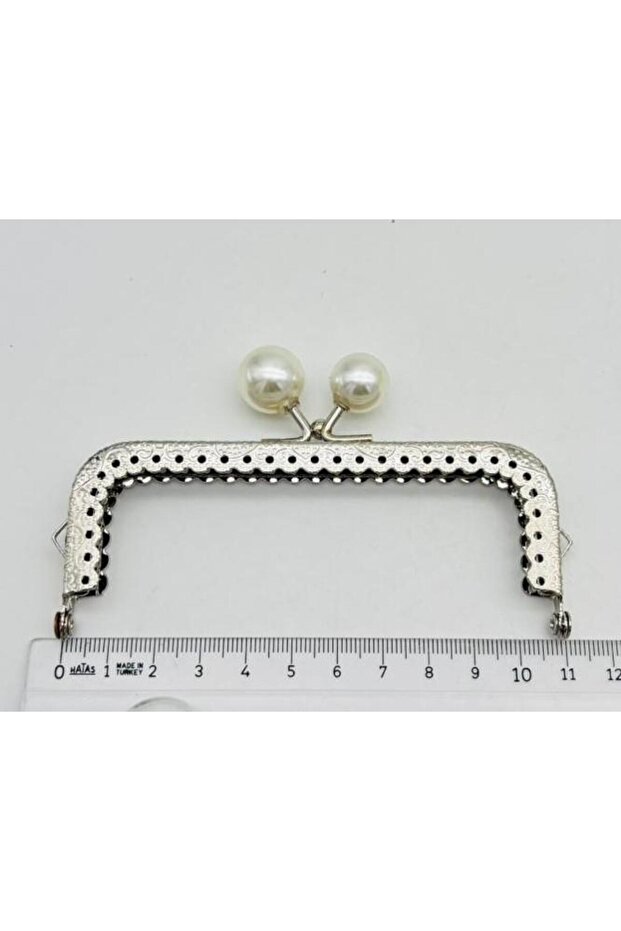 11 cm Wallet Clip Silvery Color with Pearls