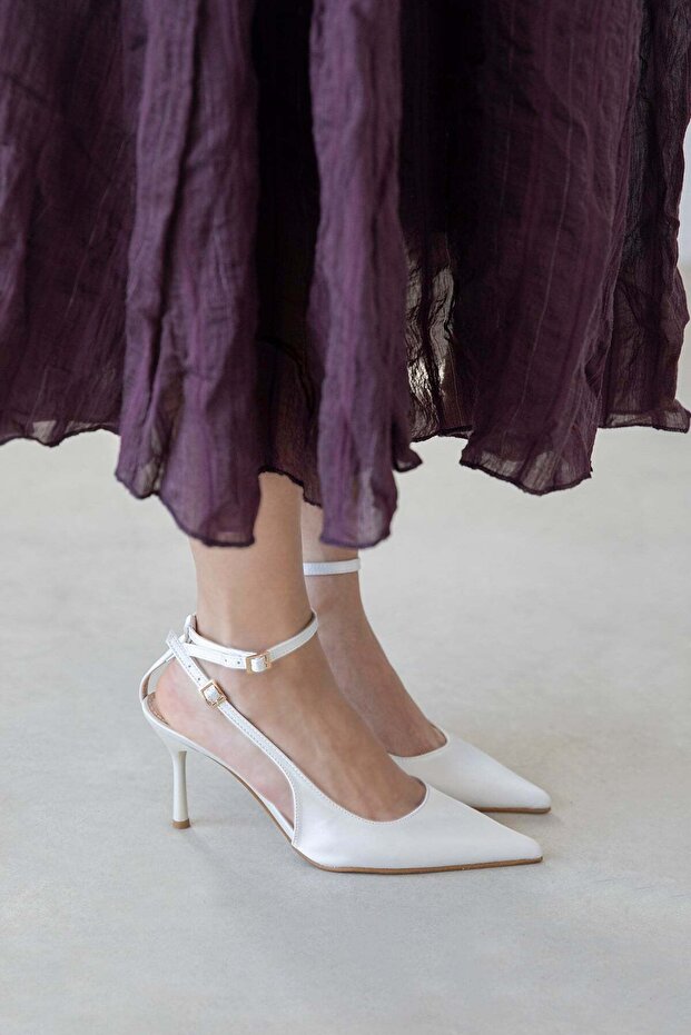 Mila Women's Heeled Satin Shoes