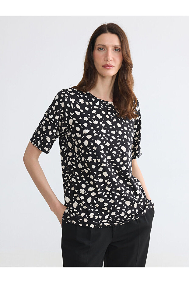 Original Oval Collar Patterned Women's T-Shirt