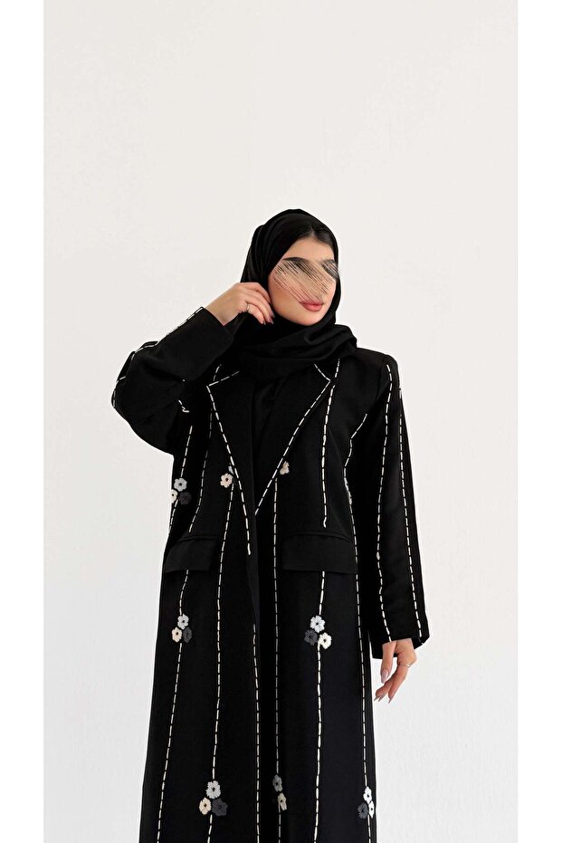 عباية كريب موديل mw2098 مع إضافة تطريز أنيق