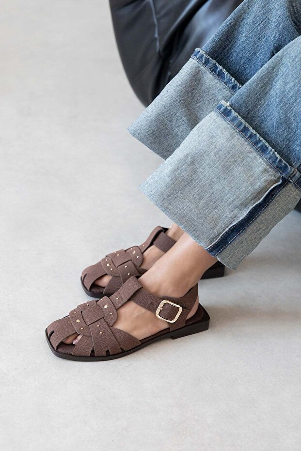 Minota Women's Flat Sole Suede Sandals Brown