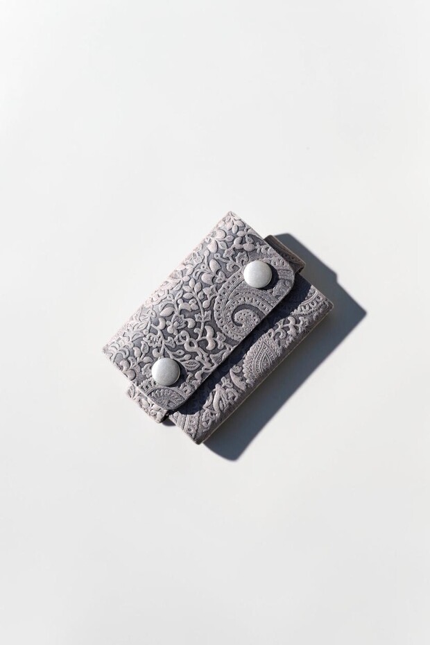 Leather Card Holder Small Size Shawl Patterned Gift for Men and Women Card Holder Smoked Gray