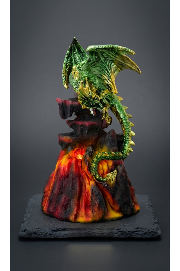 Fantastic Dragon Figurine Polyester Atmospheric Led Volcano Effect Lighted Figure Decorative Desktop Accessory Home Office Gift Decoration