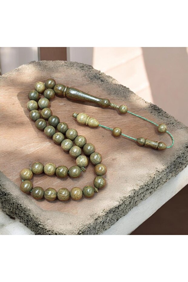 Natural Rosewood 10X10 mm Sphere Cut System Tassel Rosary
