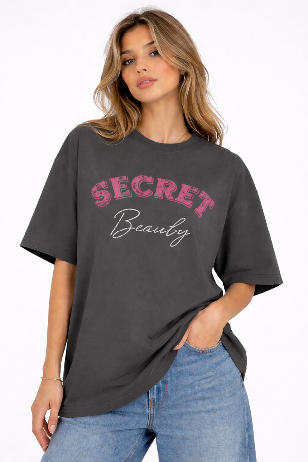تي شيرت Füme Secret Beauty مطبوع كبير الحجم