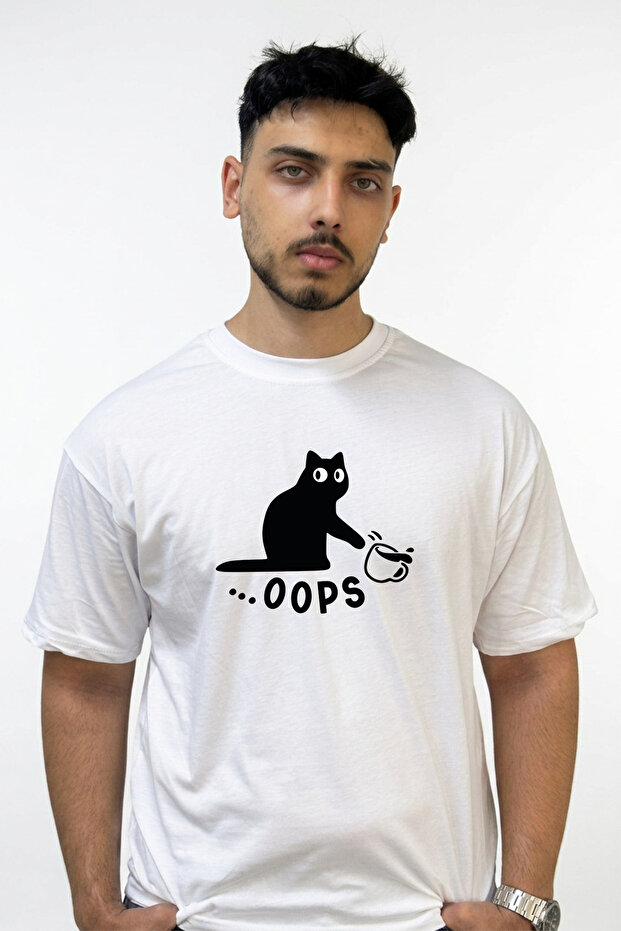 تي شيرت أبيض كبير الحجم مطبوع بتصميم Cat Oops