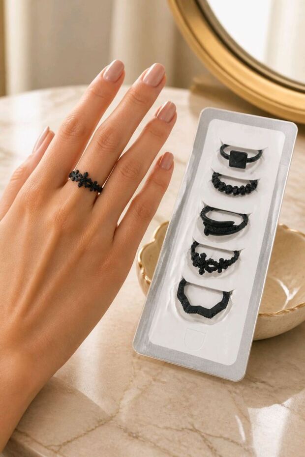 Flexible Adjustable Black Color 5 Finger Joint Ring Set