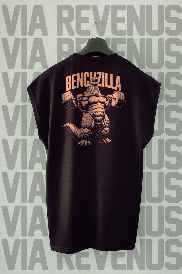 تي شيرت رياضي من Benchzilla مطبوع من الخلف بدون أكمام وياقة دائرية