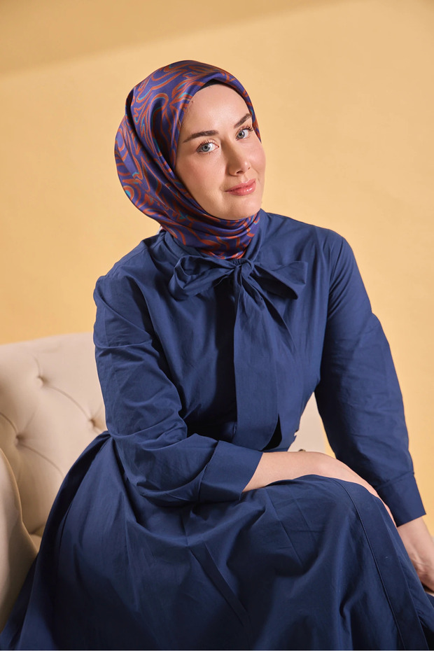 وشاح من الحرير المزخرف بنقشة التويل 11522