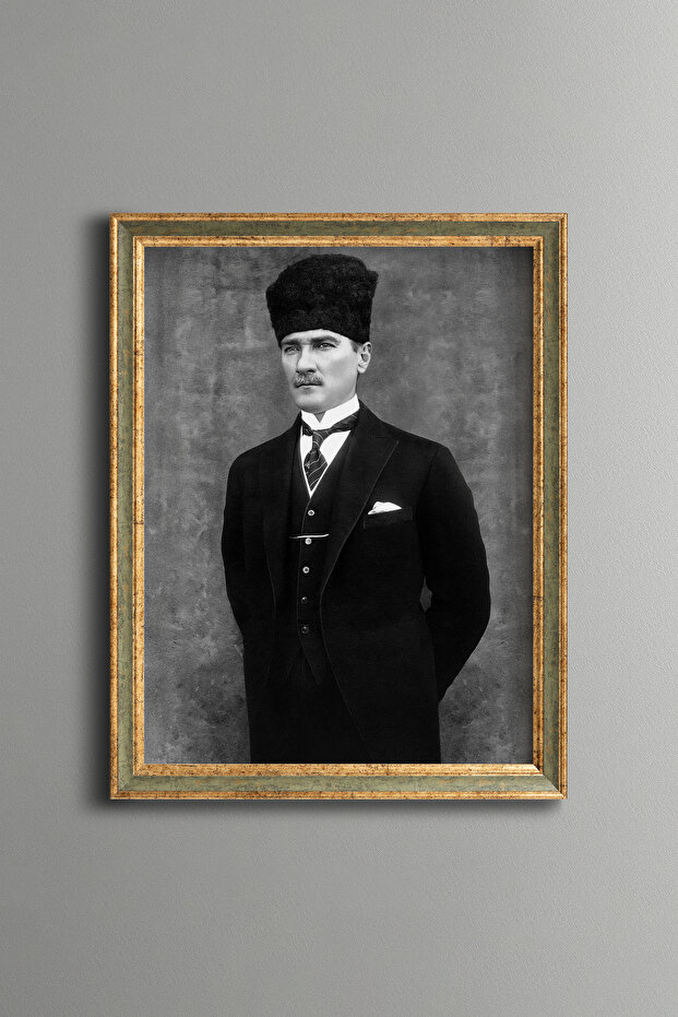 Mustafa Kemal Atatürk - Vintage Patterned Painting - Fine Model