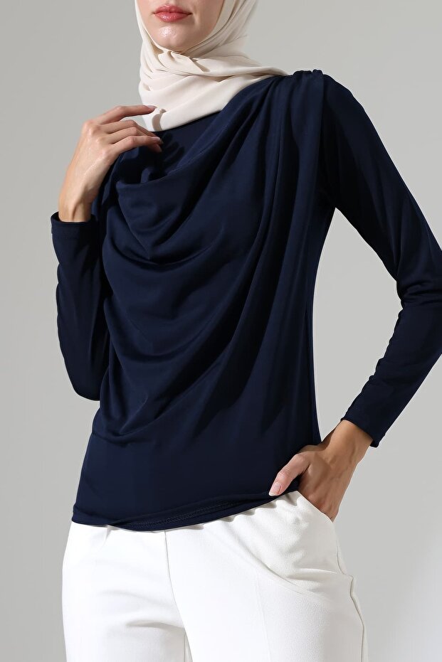 Women's Sandy Degaje Collar Long Sleeve Blouse
