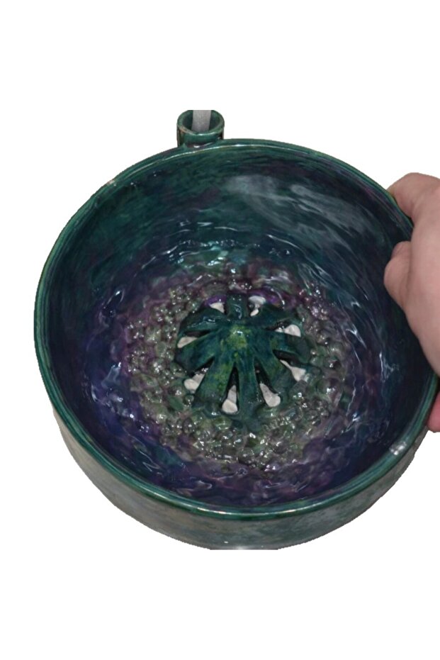 Swirl Fruit Washing Bowl with Fast Drain, Kitchen Decor Bowl for Home Use, Fits Strawberries, Blueberries & All Berries