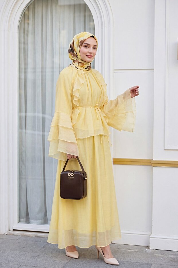 Cupra Set with Ruffled Front, Spanish Sleeve Lining, and Lace-Up Skirt - Yellow