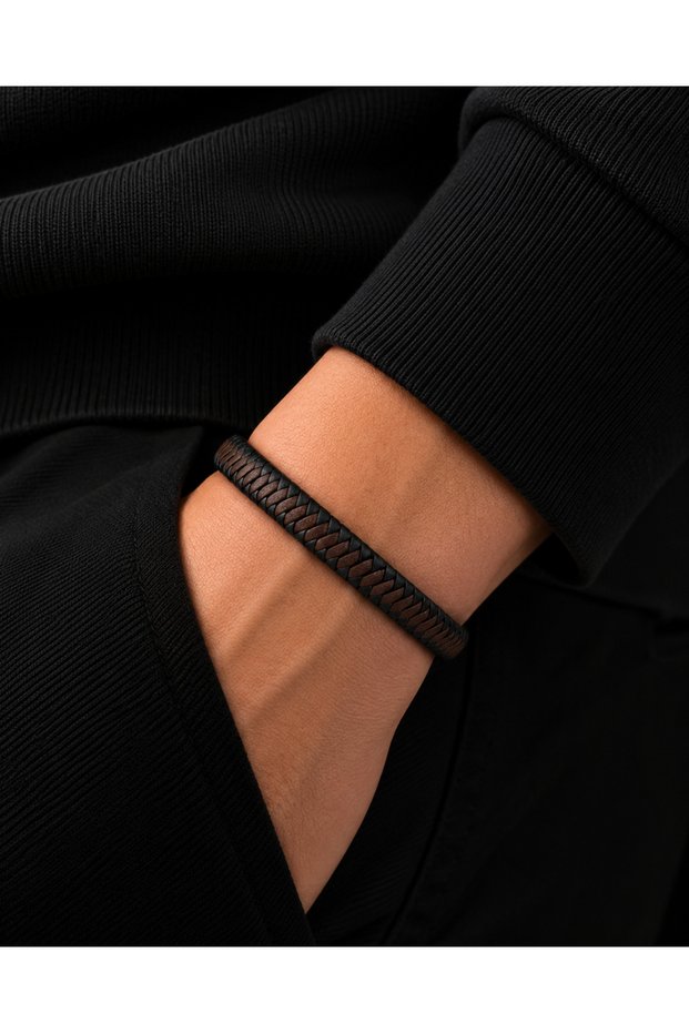 Voq+ Premium Leather Bracelet D0032