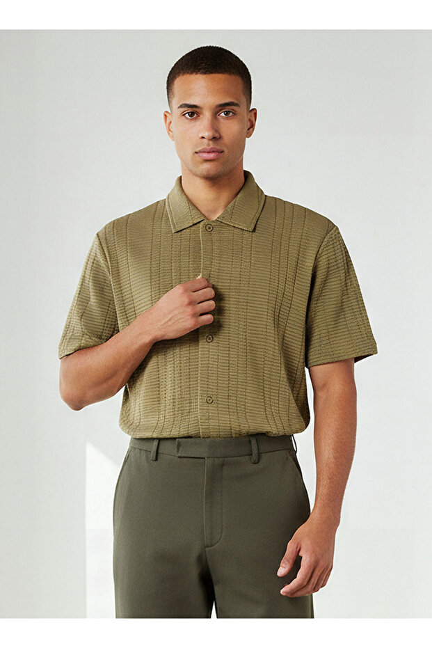 TEXTURED KNIT SHIRT