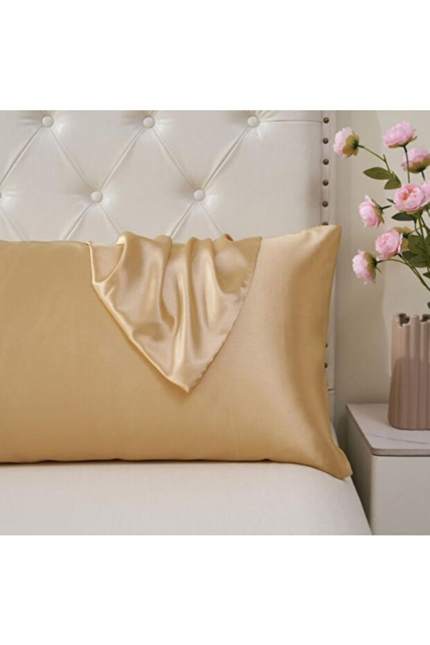 Luxury Silk Pillows - Gold
