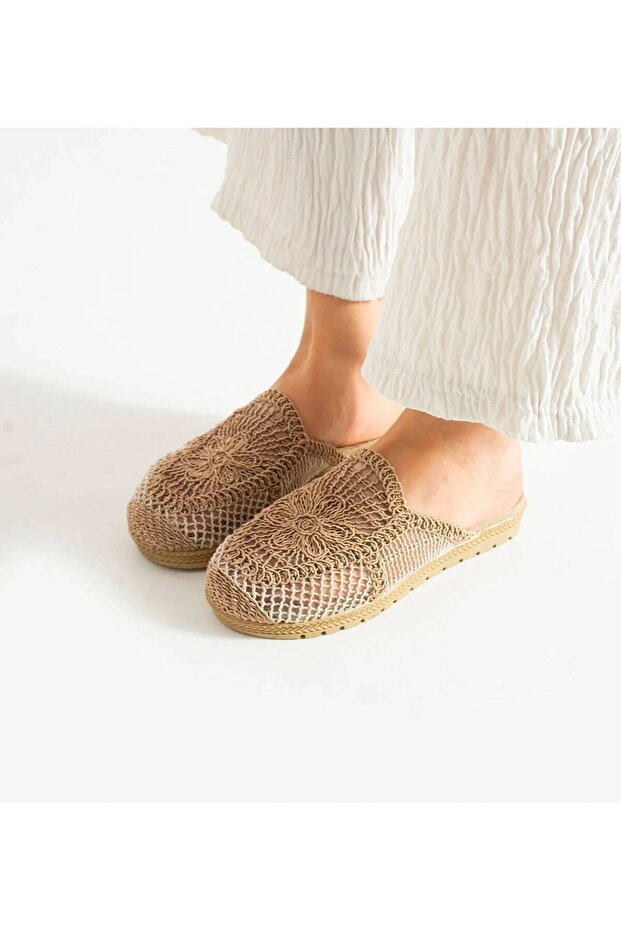 Woven Straw Two-Color Daily Comfortable Slippers