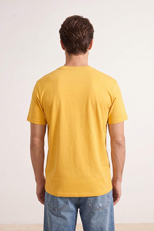 Sarı Düşük Omuz Regular Kalıp Yeşil Şerit Detaylı %100 Pamuk T-Shirt TMNSS26TS00078 - 6