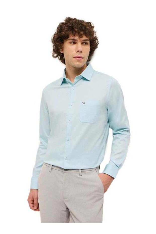 Men's Light Blue Tailored Fit Solid Formal Shirt For Every Occasion
