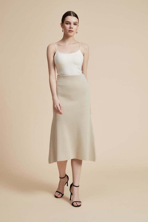 Solid Pleated Midi Skirt - 1