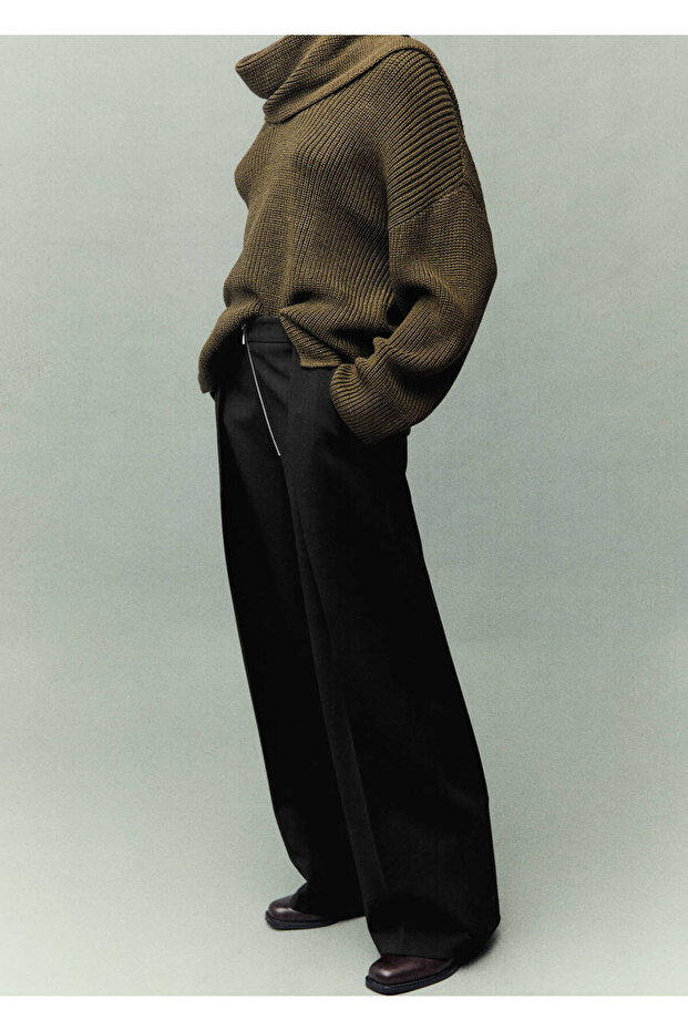Pleated Zipper Pants