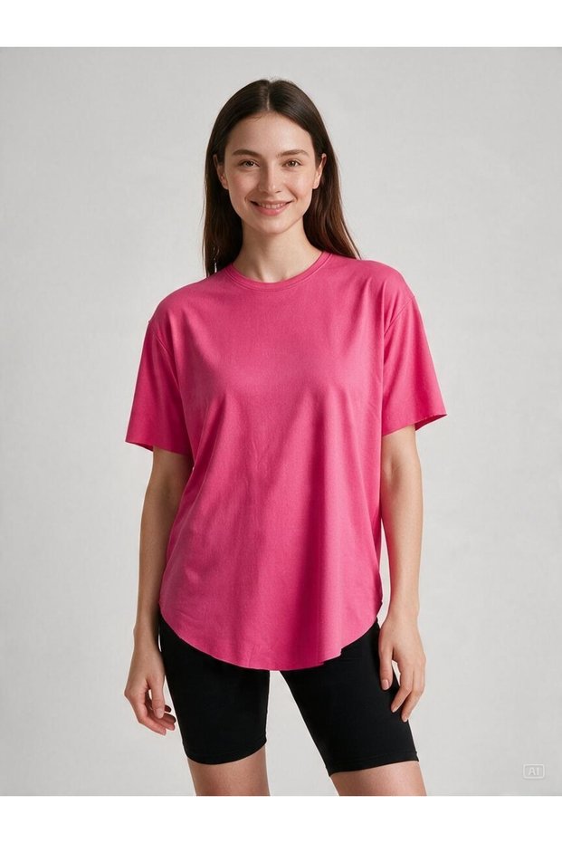 Women's Oversize Loose T-Shirt - Sleeves and Hem Seamless, Soft Fabric